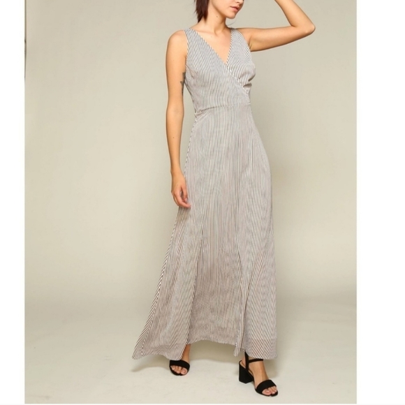 LINE & DOT ILAYDA STRIPED V-NECK SLEEVELESS A-LINE NWT MAXI DRESS WOMEN'… - Picture 1 of 16
